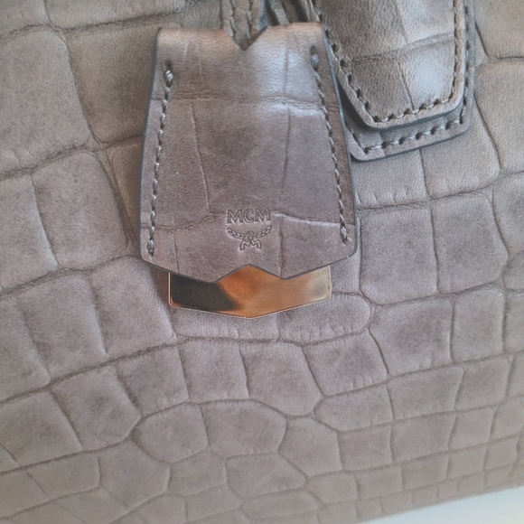 MCM Milla Medium Crocodile-Embossed Tote Bag - Picture 5 of 9